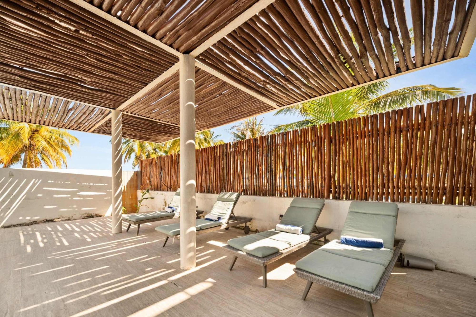 Beachfront Coco Modern Designer House By Peninsula Stays San Crisanto Extérieur photo